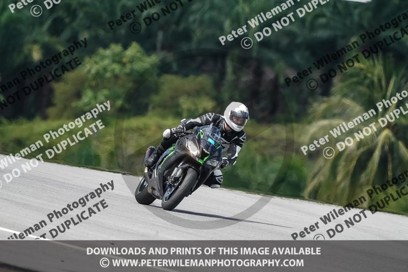 Sepang;event digital images;motorbikes;no limits;peter wileman photography;trackday;trackday digital images